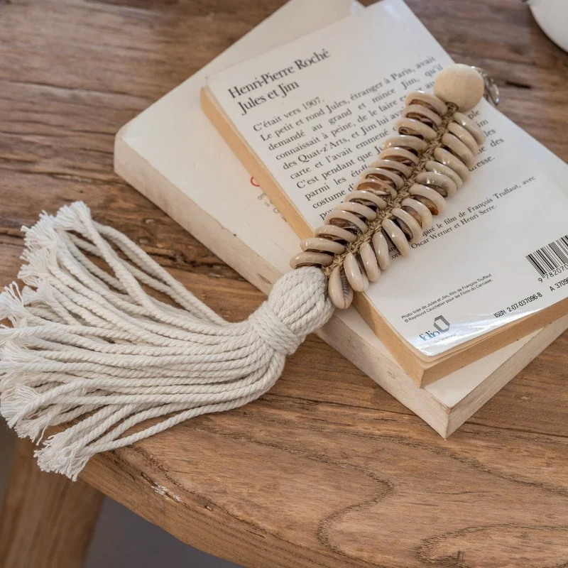 Seashell Keyring | White