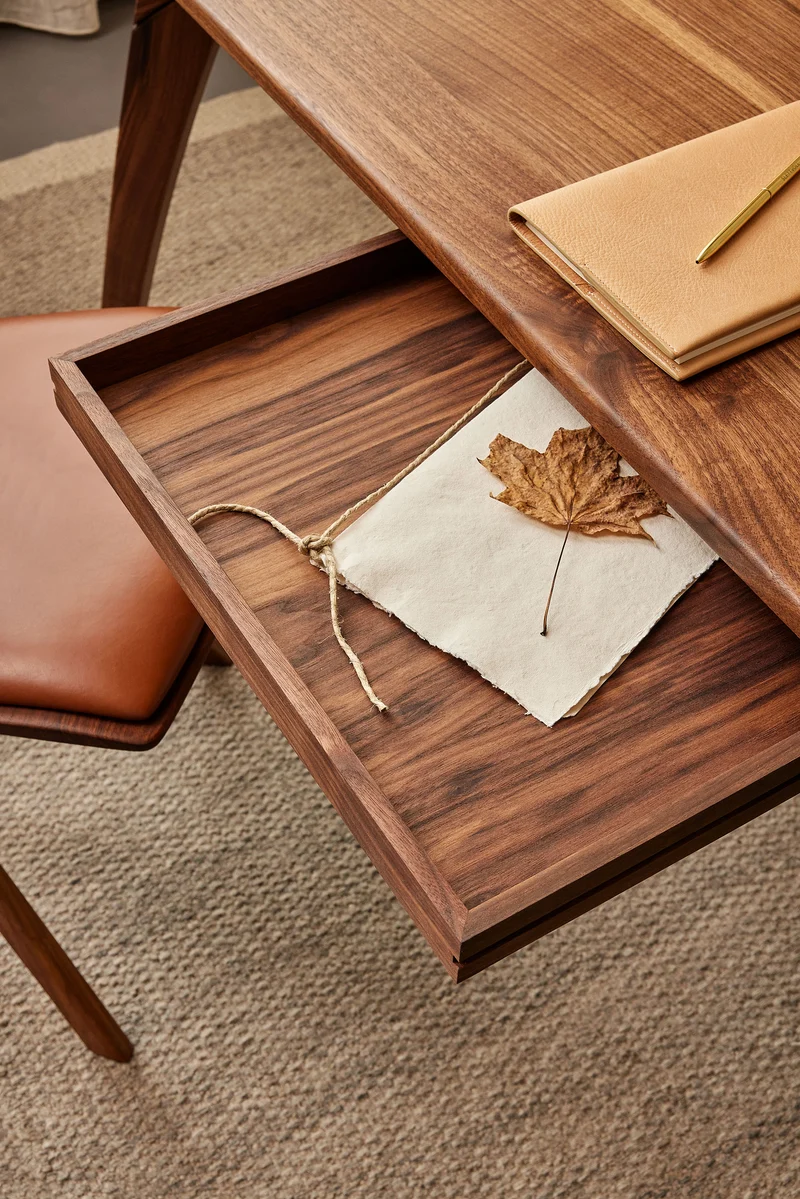Drawer for desk